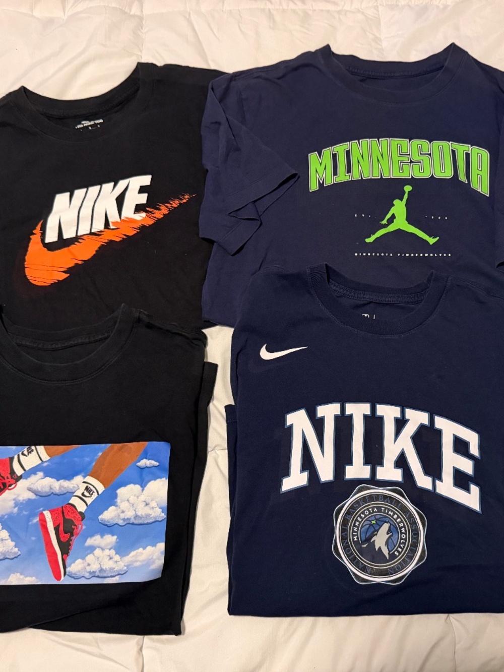 4 Nike men’s shirts size Large